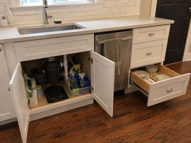 Drawer Base Kitchen Cabinets vs Door Base Cabinets: Which Works Better?